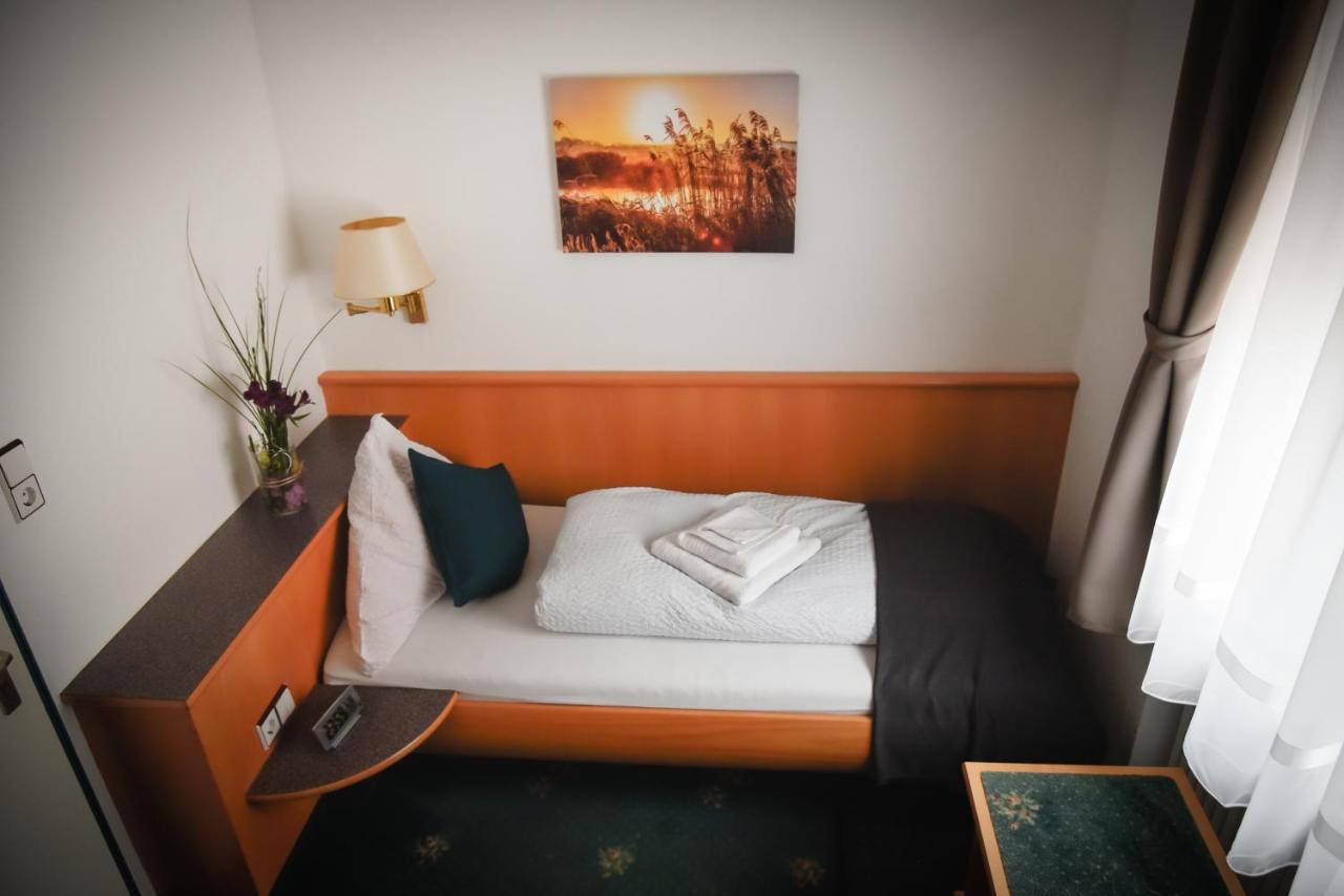 Hotel Pension Brenz Sontheim an der Brenz Esterno foto
